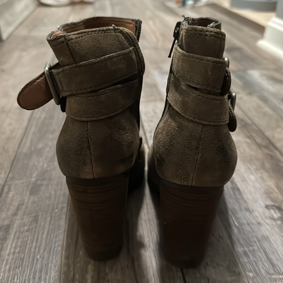 Lucky Brand- Booties - size 8 - Picture 5 of 6